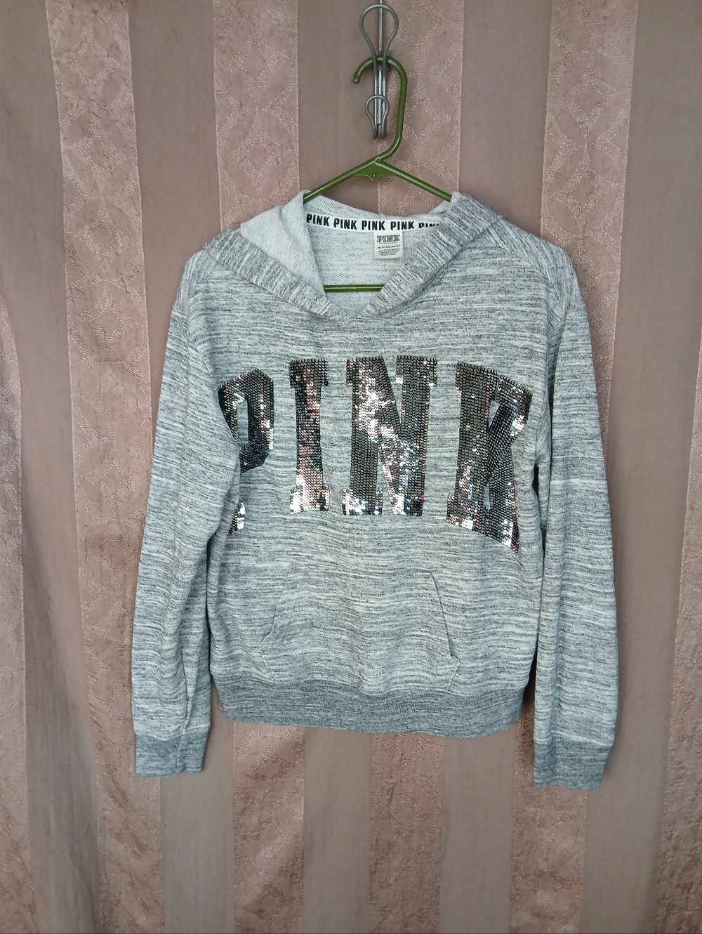 💎 PINK Victoria's Secret Gray Sequin Logo Hoodie Sweater